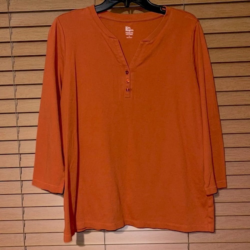 Gently Used “Kim Rodgers” Light Burnt Orange Crop Sleeve Shirt